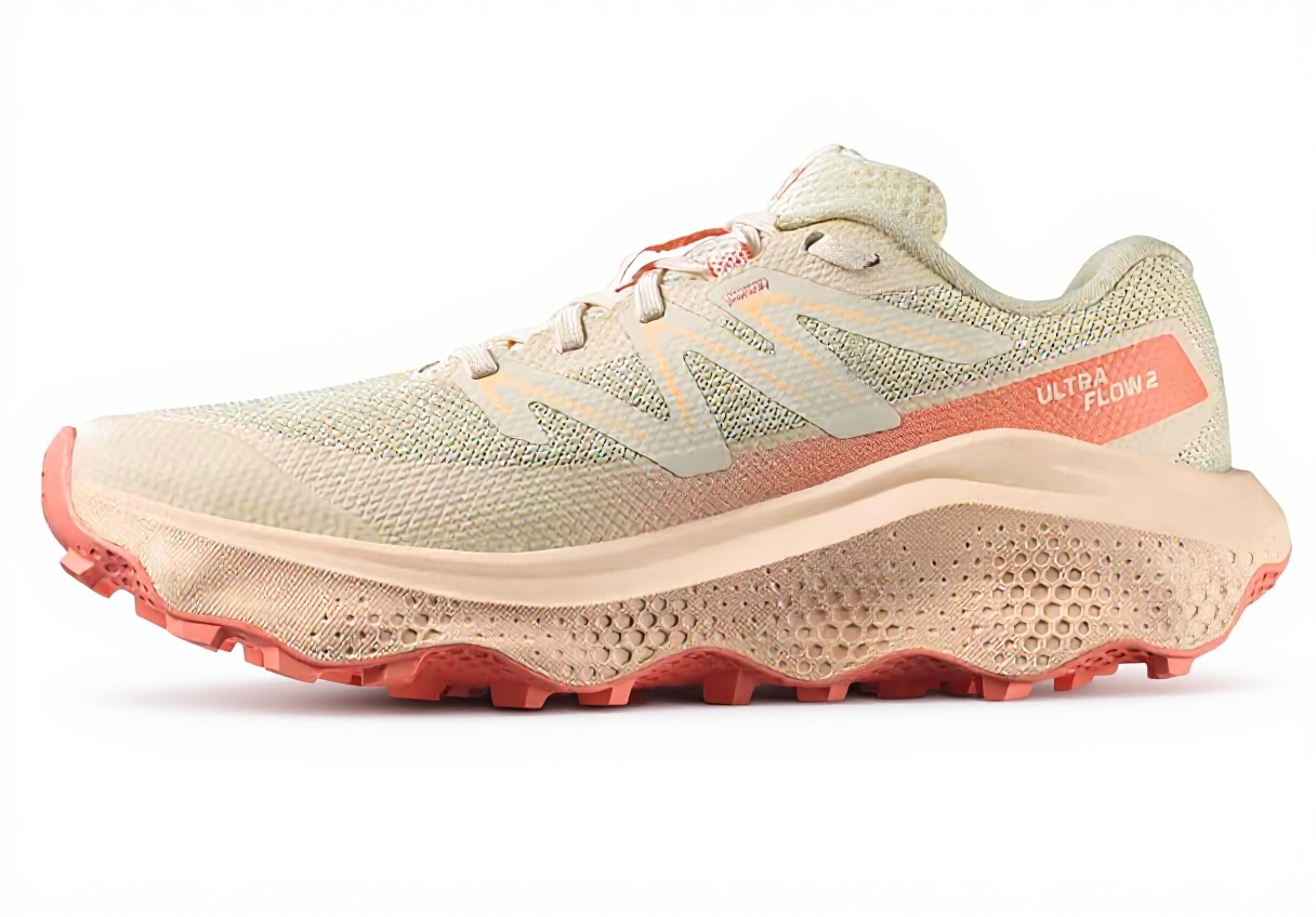 Salomon Ultra Flow 2 scarpe da trail running su sentiero roccioso