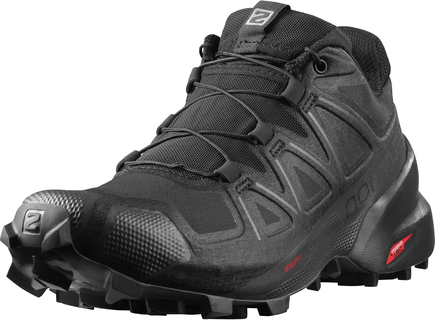 Salomon Speedcross 5 su terreno trail con dettaglio suola