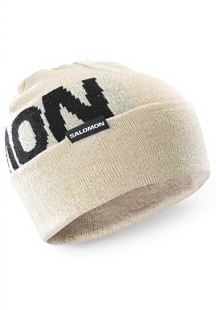 Berretto Salomon Hermitage Beanie indossato durante una corsa in montagna