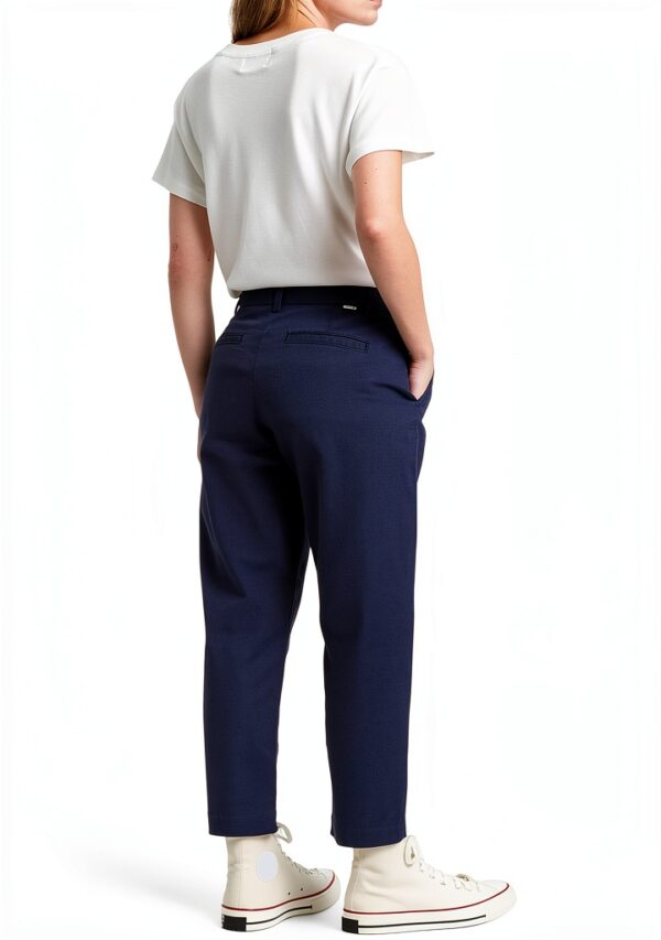 Levi's Essential Chino Pantaloni Donna Black Iris Twill A4673-0002-4