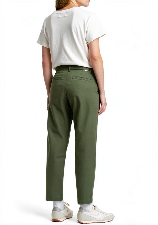 Levi's Essential Chino Pantaloni Donna Twill Vita Media Caviglia-5