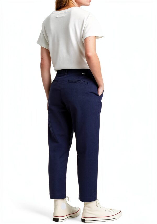 Levi's Essential Chino Pantaloni Donna Black Iris Twill A4673-0002-1